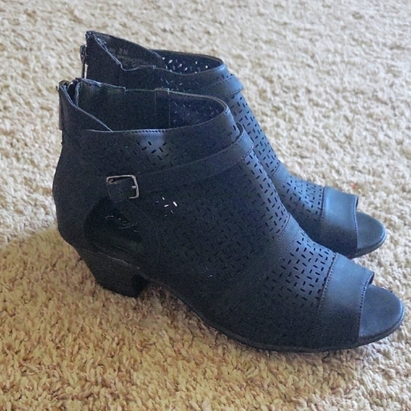 easy street Shoes - Women's Black Peep-Toe Ankle Boots